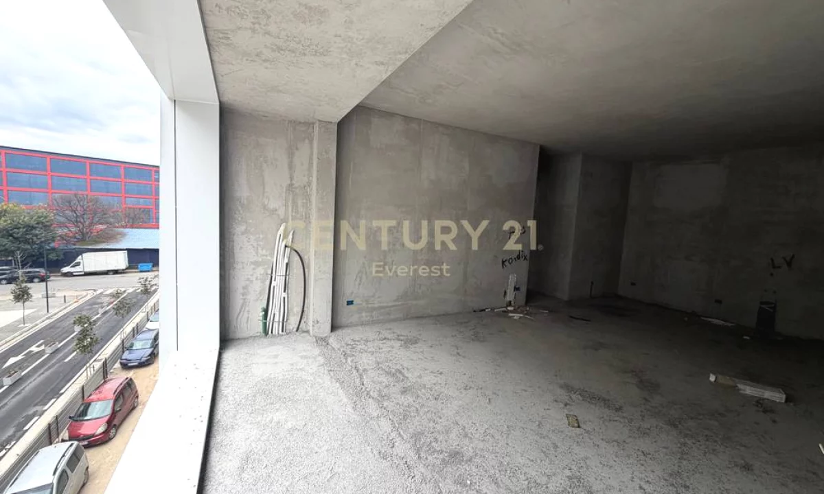 Shtepi ne shitje Apartament ne Tirane, 2+1, Mobilimi Bosh, pa mobiluar, Pagesa 172,000  Euro.