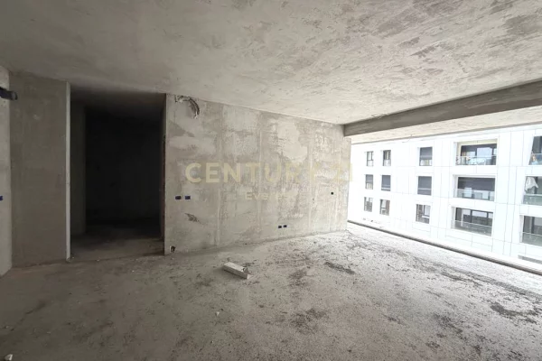 Shtepi ne shitje Apartament ne Tirane, 2+1, Mobilimi Bosh, pa mobiluar, Pagesa 172,000  Euro.