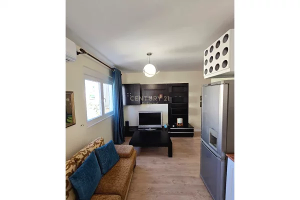 Appartamento in affitto a Tirana 1+1, Arredato