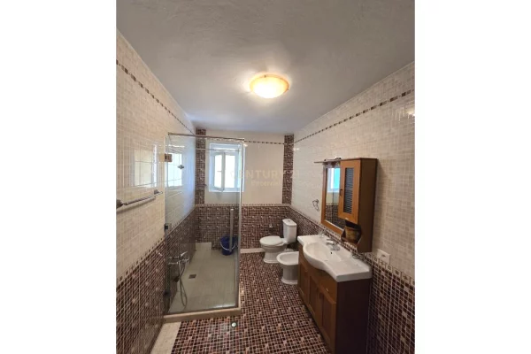 Appartamento in affitto a Tirana 1+1, Arredato