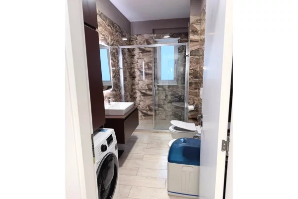 Appartamento in affitto a Tirana 1+1, Arredato