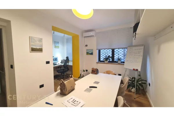 Ambient biznesi ne shitje 3+1 ne Tirane - 200,000 Euro