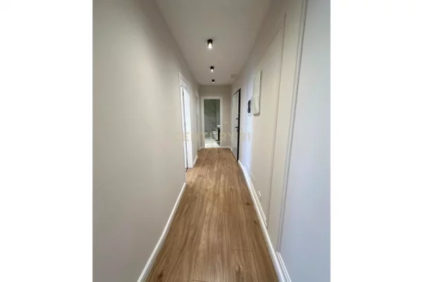 Ambient Zyrash + Post Parkimi per Qira tek Rezidenca 'Lake View' !