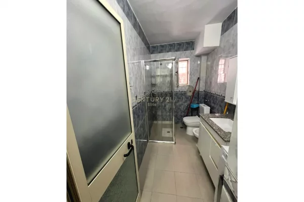 Appartamento in affitto a Tirana 1+1, Arredato