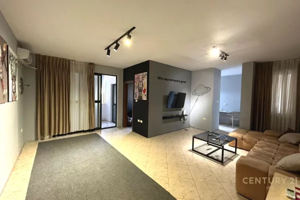 Apartment for sale in Tirana 3+1, Emty