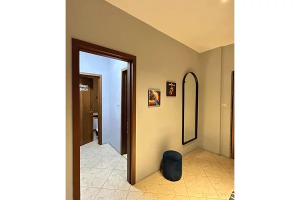 Apartment for sale in Tirana 3+1, Emty