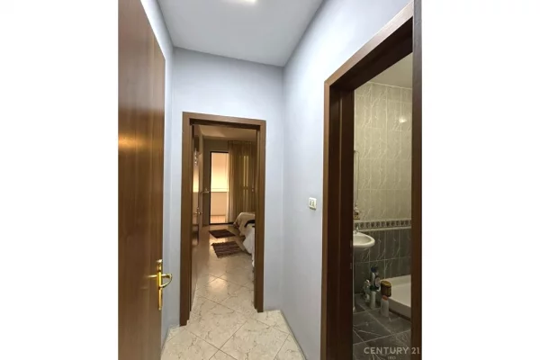 Apartment for sale in Tirana 3+1, Emty