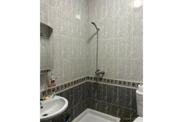 Apartment for sale in Tirana 3+1, Emty