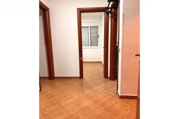 Apartment for sale in Tirana 4+1, In Part