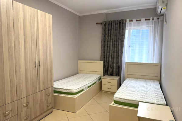 Appartamento in vendita a Tirana 2+1, Arredato