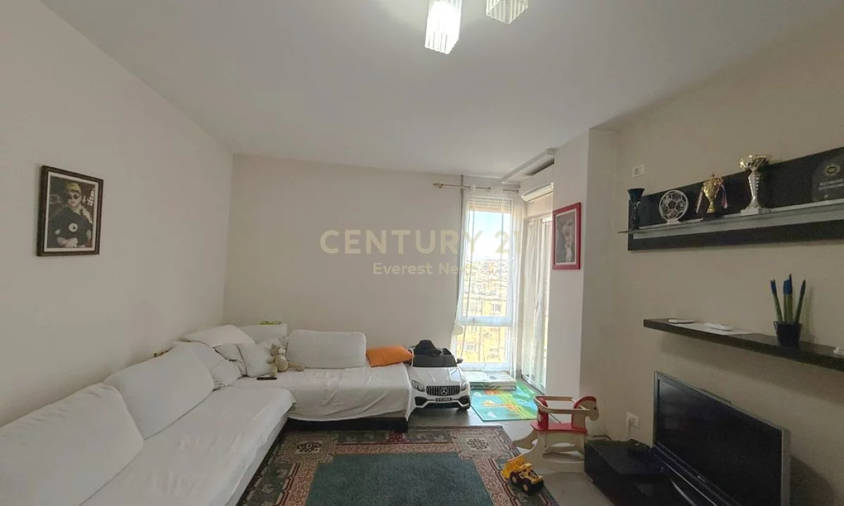 Shtepi me qera Apartament ne Tirane, 1+1, Mobilimi E mobiluar, Pagesa 450  Euro.