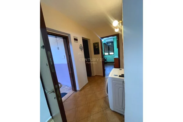 Shtepi me qera Apartament ne Tirane, 2+1, Mobilimi E mobiluar, Pagesa 650  Euro.