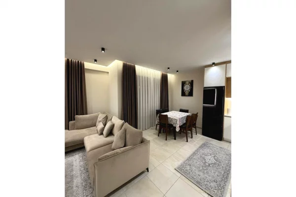 Shtepi me qera Apartament ne Tirane, 1+1, Mobilimi E mobiluar, Pagesa 900  Euro.