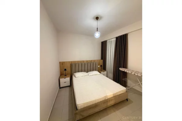 Shtepi me qera Apartament ne Tirane, 1+1, Mobilimi E mobiluar, Pagesa 900  Euro.