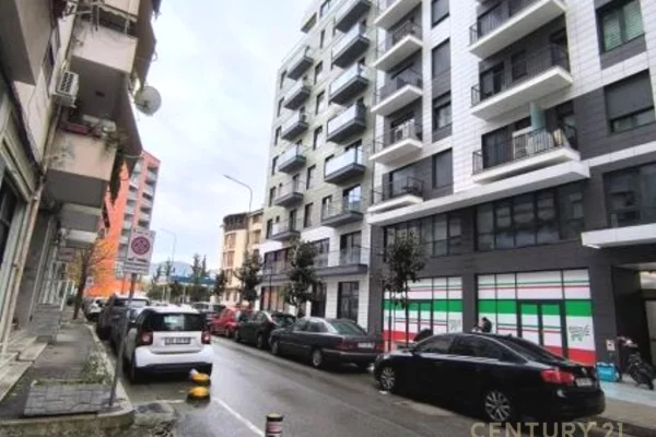 Shesim parkim 30 m2 ne rrugen Margarita Tutulani