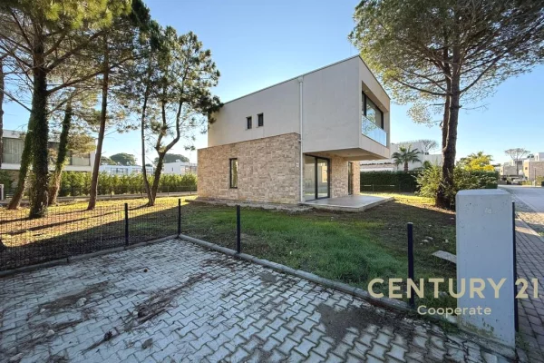 Villa di lusso in vendita a Durazzo 3+1, Vuoto