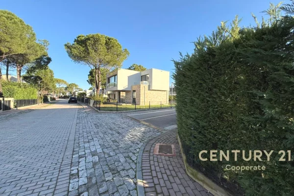 Villa di lusso in vendita a Durazzo 3+1, Vuoto