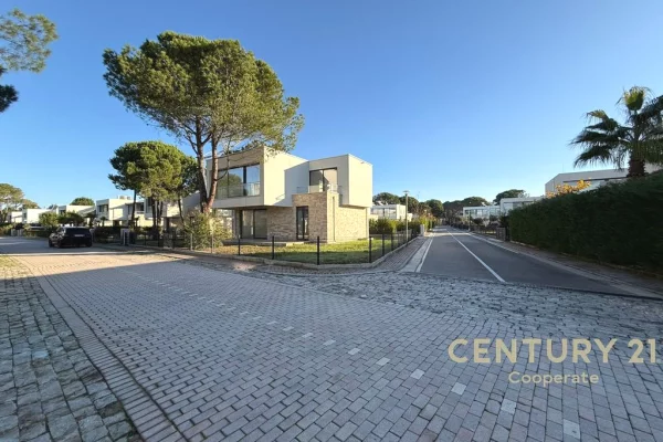 Villa di lusso in vendita a Durazzo 3+1, Vuoto