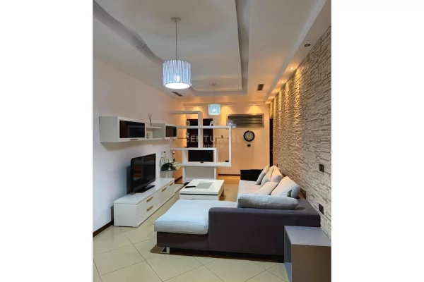 Apartament 2+1 Per Qira ne ish-Bllok