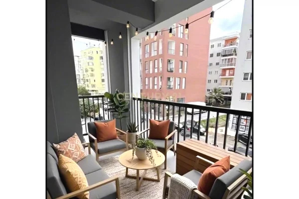 Appartamento in vendita a Tirana 3+1, Vuoto