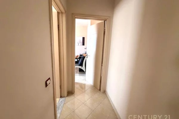 Shtepi ne shitje Apartament ne Tirane, 1+1, Mobilimi E mobiluar, Pagesa 155,000  Euro.