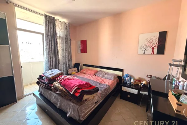 Shtepi ne shitje Apartament ne Tirane, 1+1, Mobilimi E mobiluar, Pagesa 155,000  Euro.
