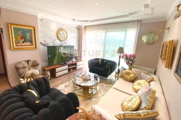 Apartament 3+1+2 ballkone + garderobe te vecuar me Qira në Bllok!