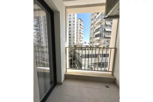 Appartamento in vendita a Tirana 2+1, Arredato