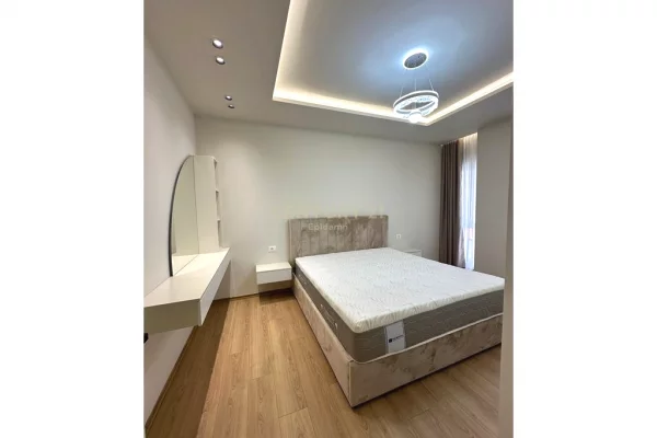 Appartamento in vendita a Tirana 2+1, Arredato