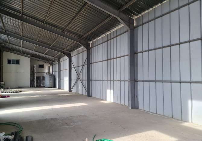 Ambient biznesi me qera 4+1 ne Tirane - 810 Euro