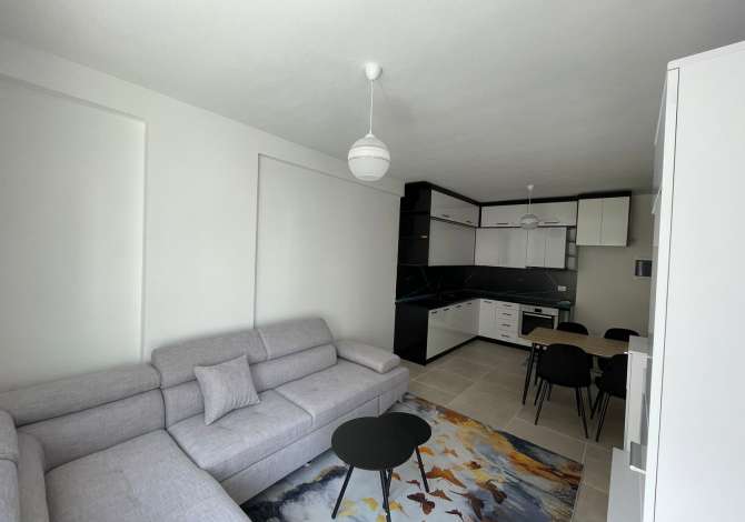Shtepi me qera 2+1 ne Tirane - 450 Euro