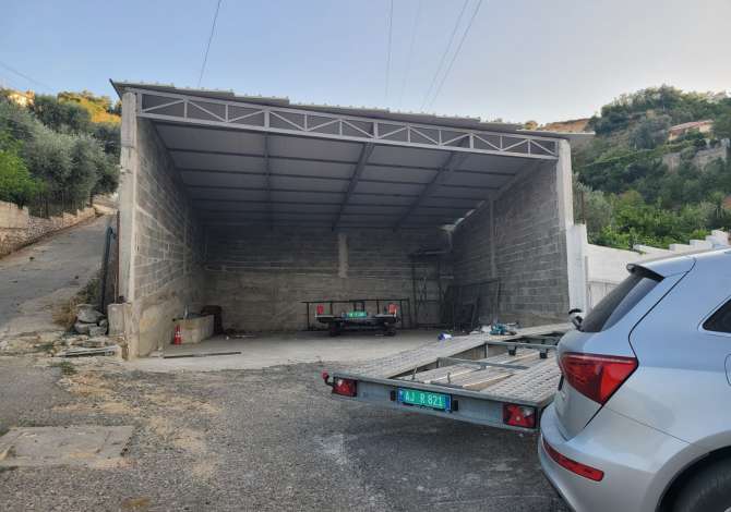 Ambient biznesi me qera 4+1 ne Tirane - 500 Euro