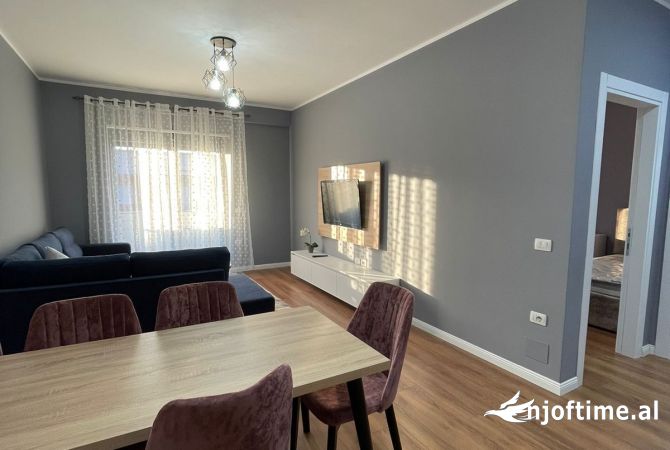 Shtepi me qera 2+1 ne Tirane - 600 Euro