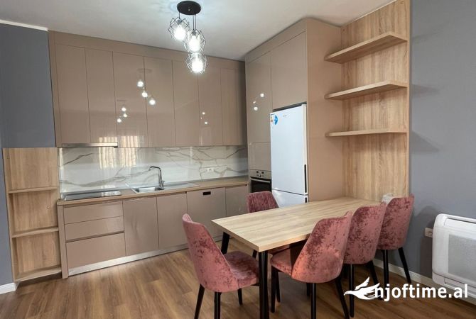 Shtepi me qera 2+1 ne Tirane - 600 Euro