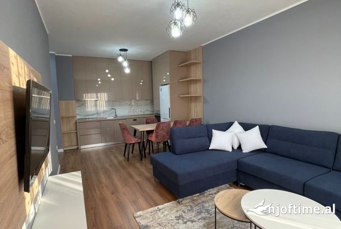 Shtepi me qera 2+1 ne Tirane - 600 Euro