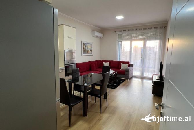 Shtepi me qera 2+1 ne Tirane - 600 Euro
