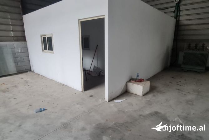 Ambient biznesi me qera 4+1 ne Tirane - 600 Euro