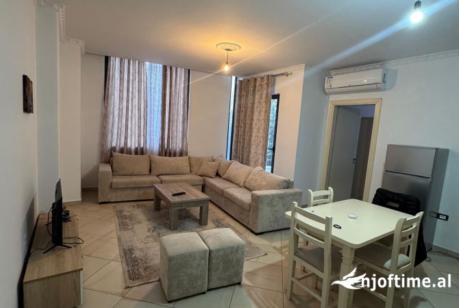 Shtepi me qera 2+1 ne Tirane - 450 Euro