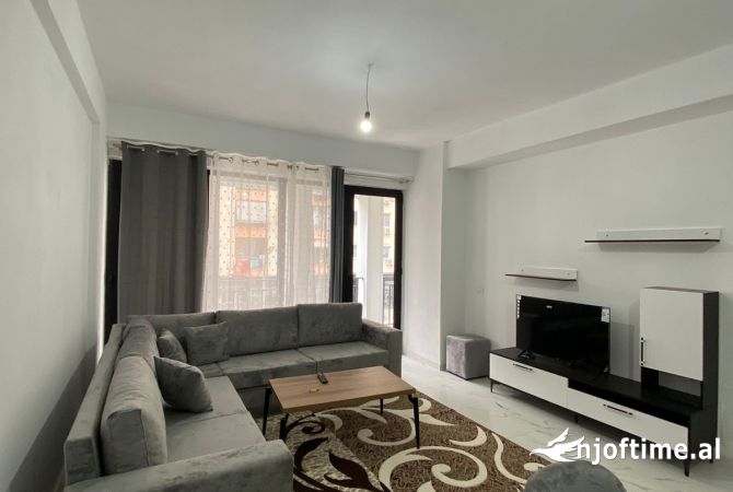 Shtepi me qera 2+1 ne Tirane - 500 Euro