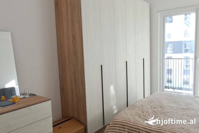 Shtepi me qera Apartament ne Tirane, 2+1, Mobilimi E mobiluar, Pagesa 450  Euro.