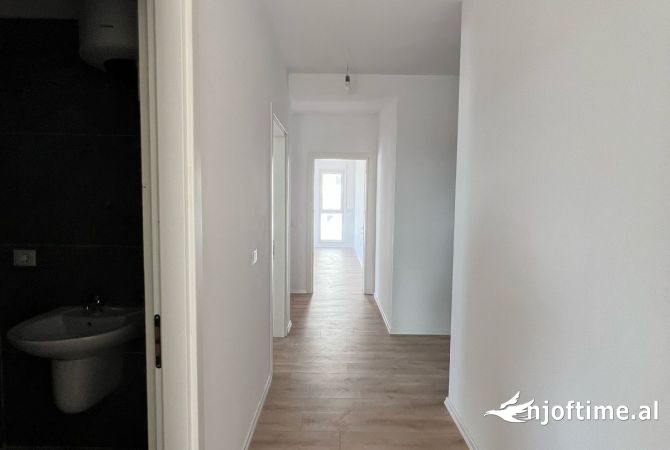 Shtepi me qera 3+1 ne Tirane - 400 Euro
