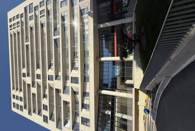 Shtepi ne shitje Apartament ne Tirane, 1+1, Mobilimi Bosh, pa mobiluar, Pagesa 165,000  Euro.