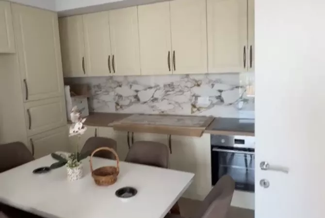 Shtepi ne shitje 3+1 ne Tirane - 140,000 Euro