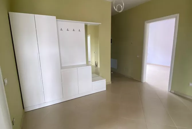 Shtepi me qera Apartament ne Tirane, 2+1, Mobilimi E mobiluar, Pagesa 600  Euro.