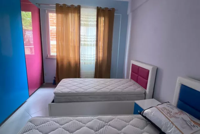 Shtepi me qera Apartament ne Tirane, 2+1, Mobilimi E mobiluar, Pagesa 600  Euro.