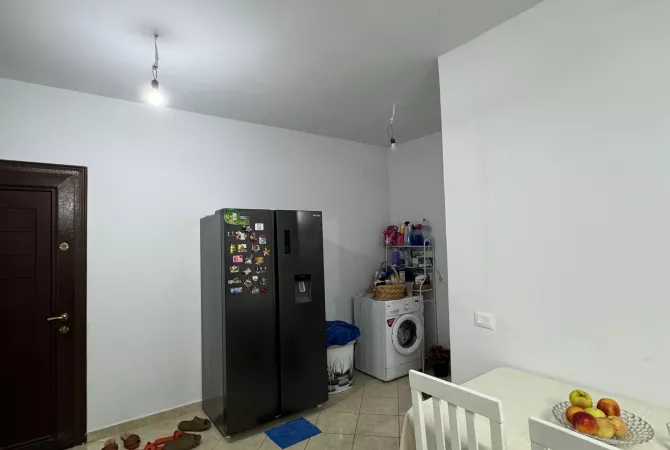 Shtepi ne shitje Apartament ne Tirane, 2+1, Mobilimi E mobiluar, Pagesa 155,000  Euro.