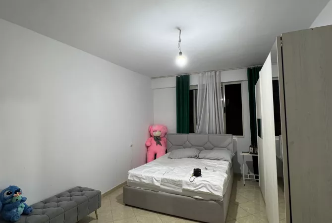 Shtepi ne shitje Apartament ne Tirane, 2+1, Mobilimi E mobiluar, Pagesa 155,000  Euro.