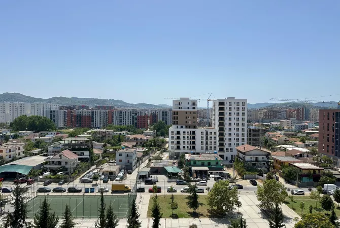 Shtepi ne shitje Apartament ne Tirane, 1+1, Mobilimi Bosh, pa mobiluar, Pagesa 125,000  Euro.