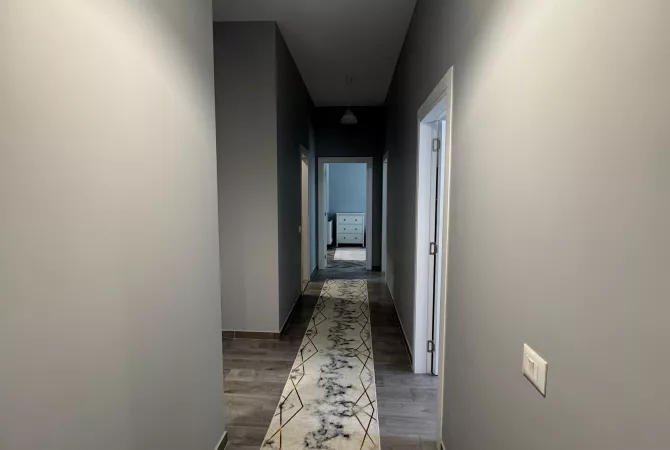 Shtepi me qera Apartament ne Tirane, 3+1, Mobilimi E mobiluar, Pagesa 1,200  Euro.