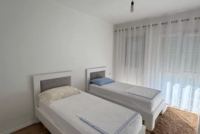 Shtepi me qera Apartament ne Tirane, 2+1, Mobilimi E mobiluar, Pagesa 500  Euro.